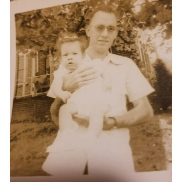 Lot 35 Vintage 1920-30's Baby PHOTOS Family Outfits Dad Holding Rocking #159 - Picture 11 of 12